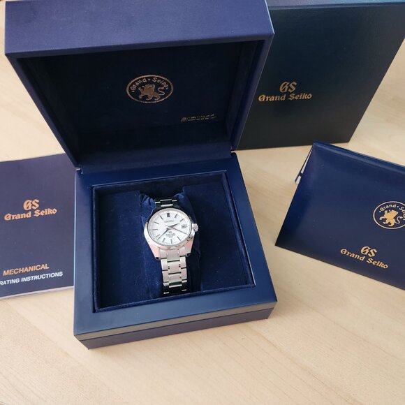 Grand Seiko Hi Beat 36000 Titanium GMT Teak Dial Box & Papers - Picture 17 of 17